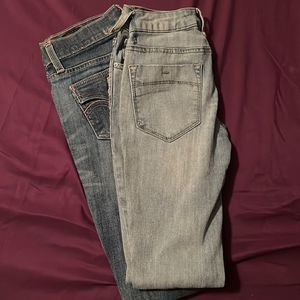2 pair Size 0 & size 1 jeans. Levi’s & RSQ